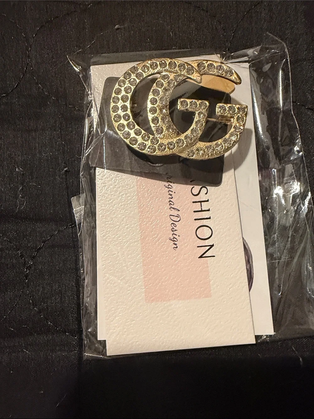 Fashion Jewelry Silver Heart Key Chain& Gold Crystal GG Brooch Set